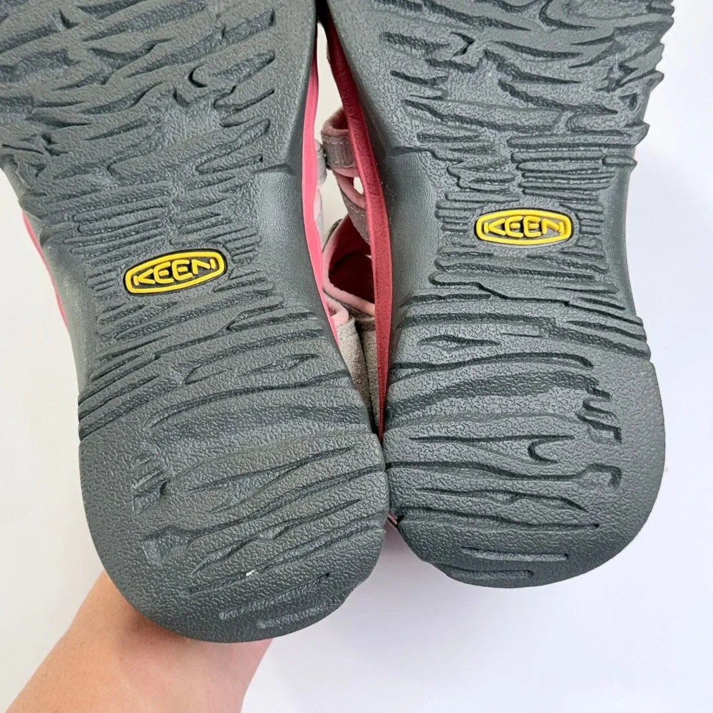 NEW KEEN Whisper Sandal Womens 8 Grey Pink Hiking Trail Waterproof Sport Outdoor